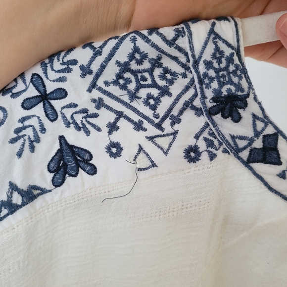 Anthropologie Akemi & Kin Merwin Peasant Top Size S - Picture 9 of 9